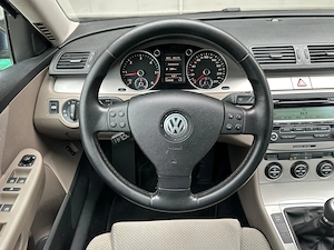 Volkswagen Passat 2.0 Diesel 110 CP An 2010 - imagine 6