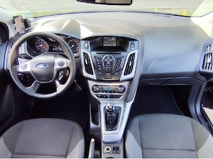 Ford Focus 1.6 benzină clasic MPI, Climă, senzori  - imagine 5