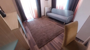 Apartament 3 camere, etaj 1, parcare, zona Florilor