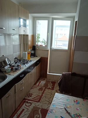 Vând apartament cu 2 camere decomandat, s.t. 67,63 mp Micro 18 - imagine 5