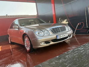 Bună vând Mercedes e220 2003 sunt unicul proprietar în România. - imagine 5