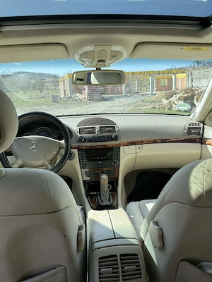 Bună vând Mercedes e220 2003 sunt unicul proprietar în România. - imagine 8
