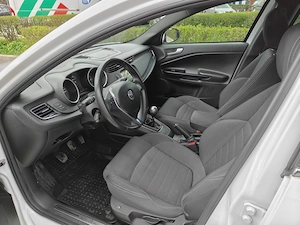 Alfa Romeo Giulietta 2018 - imagine 5