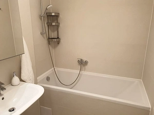 Garsoniera cu centrala proprie de inchiriat in zona Aparatorii Patriei - imagine 4