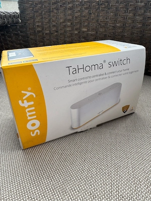 Unitate de comanda Somfy Tahoma Switch DIY