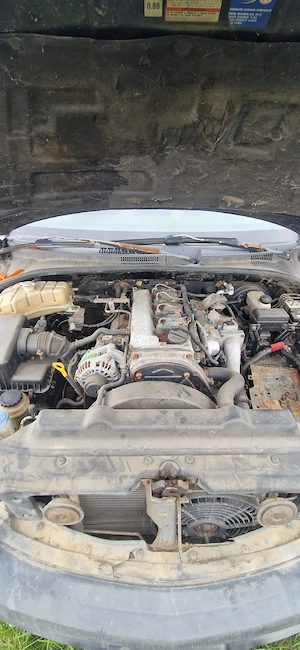 Dezmembrez Kia Sorento 2002 - imagine 4