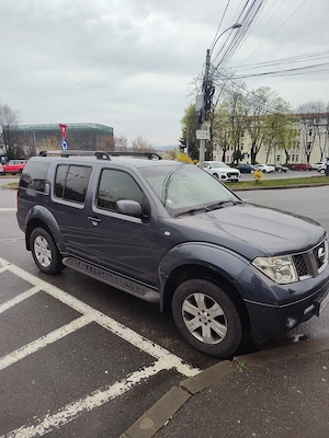 Vand SUV 4x4 Nissan Pathfinder 2.5d din 2007 - 7 locuri - imagine 2