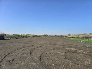 Propietar Vand teren Extravilan sau inchiriez in  zona Mehala Timisoara