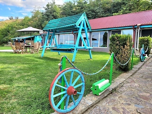 Pescuit si birdwatching in Delta Dunarii , locatie excelenta pentru grupuri de 10 -12 persoane - imagine 5