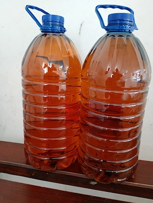 Vand tuica palinca veche facuta din prune din anul 2016, pastrata in butoi adusa din Banat +50 grade