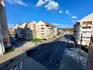 Vând apartament 3 camere ultracentral Câmpia Turzii - imagine 9