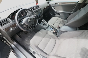 VW Jetta  - 2016 - Motor 2.0 tdi - Cutie automata DSG - Acte la zi - imagine 8