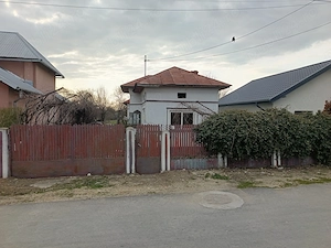 Casă și teren de vânzare în Găești, zonă bună!  - imagine 4