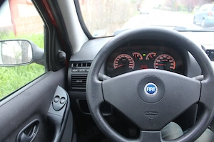 Fiat Albea roșie 105000 km 2009, aer conditionat, multimedia - imagine 4