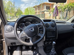 Vand Dacia Duster 1,5 DCI, an 2017, 116.237 km - imagine 9