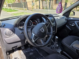 Vand Dacia Duster 1,5 DCI, an 2017, 116.237 km - imagine 7