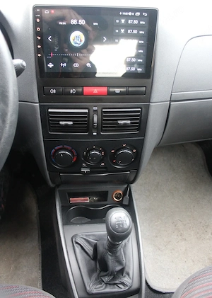 Fiat Albea roșie 105000 km 2009, aer conditionat, multimedia - imagine 5