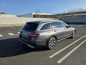 Mercedes-Benz E-Class All-Terrain  - imagine 4