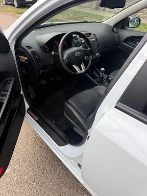 kia ceed 1.6 tdi  - imagine 7