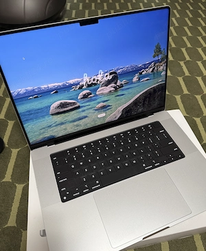 Macbook Pro 16 M4 MAX 48GB 40core GPU 1TB garantie si factura