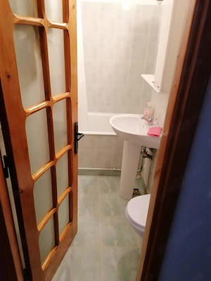 Apartament 2 camere, decomandat  - imagine 4