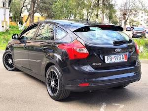 Ford Focus 1.6 benzină clasic MPI, Climă, senzori  - imagine 2