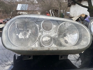 Faruri și stopuri Vw Golf 4