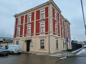 Spatiu Comercial - Showroom&Birou- Etaj 340m2 - Zona Industriala Iasi