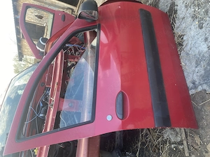 Vând uși laterale de pe partea dreaptă  - imagine 2