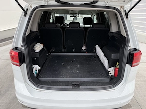 Vand Vw Touran an 2020 Propietar - imagine 8