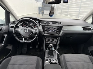 Vand Vw Touran an 2020 Propietar - imagine 7