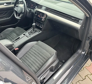 Volkswagen Passat 2.0 TDI DSG Highline - imagine 9