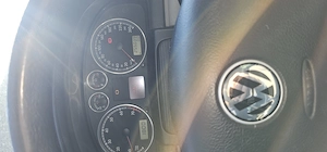 Vând vw passat an 2002 motor 2.0 benzina 130 cp..Mașina nu a rulat in România...Recent adusa din Ger - imagine 5