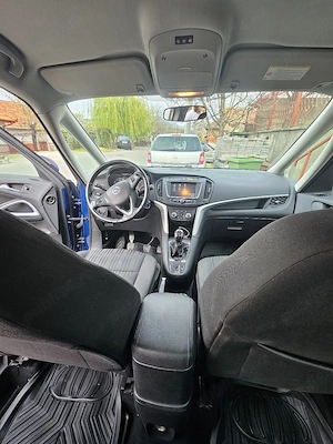 Vând Opel Zafira Tourer 1.6 benzina+gnc