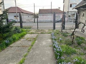 casa cu teren mare în aradu- nou zona foarte buna posibilități construcție - imagine 2