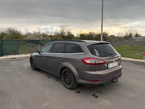Vând Ford Mondeo 1.6 Diesel, cutie manuală 6 trepte  An fabricație: 2012 Motor: 1.6 diesel Cutie de  - imagine 2