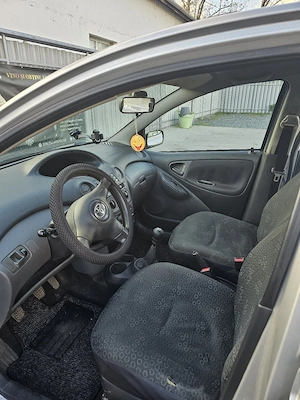Toyota Yaris 1.0L benzina 2004 - imagine 5