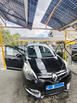 Renault Megane Grande Scenic 7 locuri - imagine 3