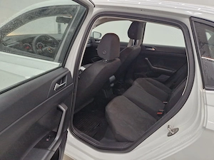 Volkswagen Polo 2021 1.0 MPI 80CP TVA deductibil AC Front Assist - imagine 7