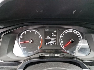 Volkswagen Polo 2021 1.0 MPI 80CP TVA deductibil AC Front Assist - imagine 9