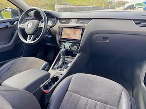Skoda Octavia Laurint&Klement - imagine 7
