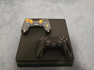 Vând PlayStation 4 Standard
