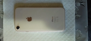 Vând iPhone 8 