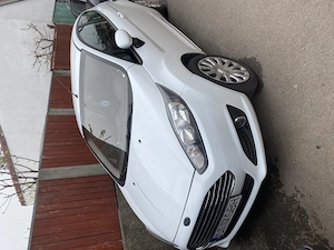 Vând Ford Fiesta urgent 