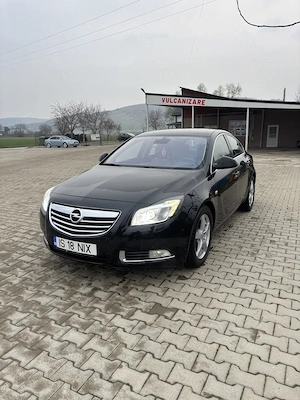 Opel lnsignia 2.0cdti 160cai manual xenon piele senzori parcare an 2010