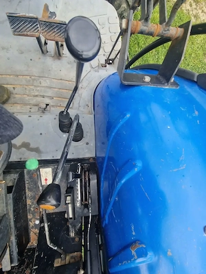 Tractor New Holland TD-95-D - imagine 2