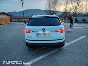 Vând sau schimb cu viano multivan caravelle max 8 loc  - imagine 8