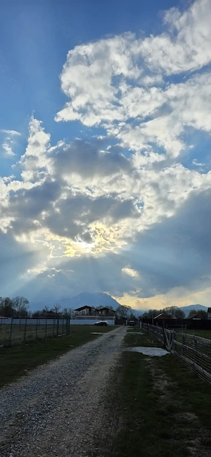 Teren Intravilan 1000 mp Râșnov Glăjărie - Acte 2026, Curent, Panoramă Munți