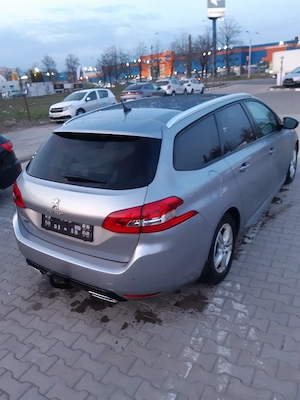 Peugeot 308 - imagine 5