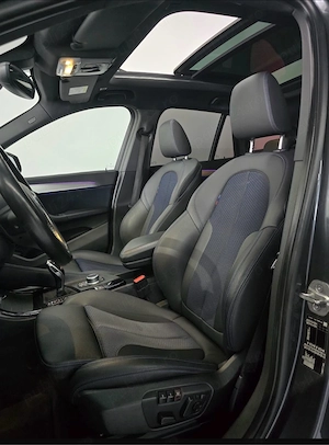 BMW X1 sDrive18d -12 2020 full led  interior M  panoramic automat  - imagine 5